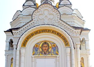 Фасадный декор храма